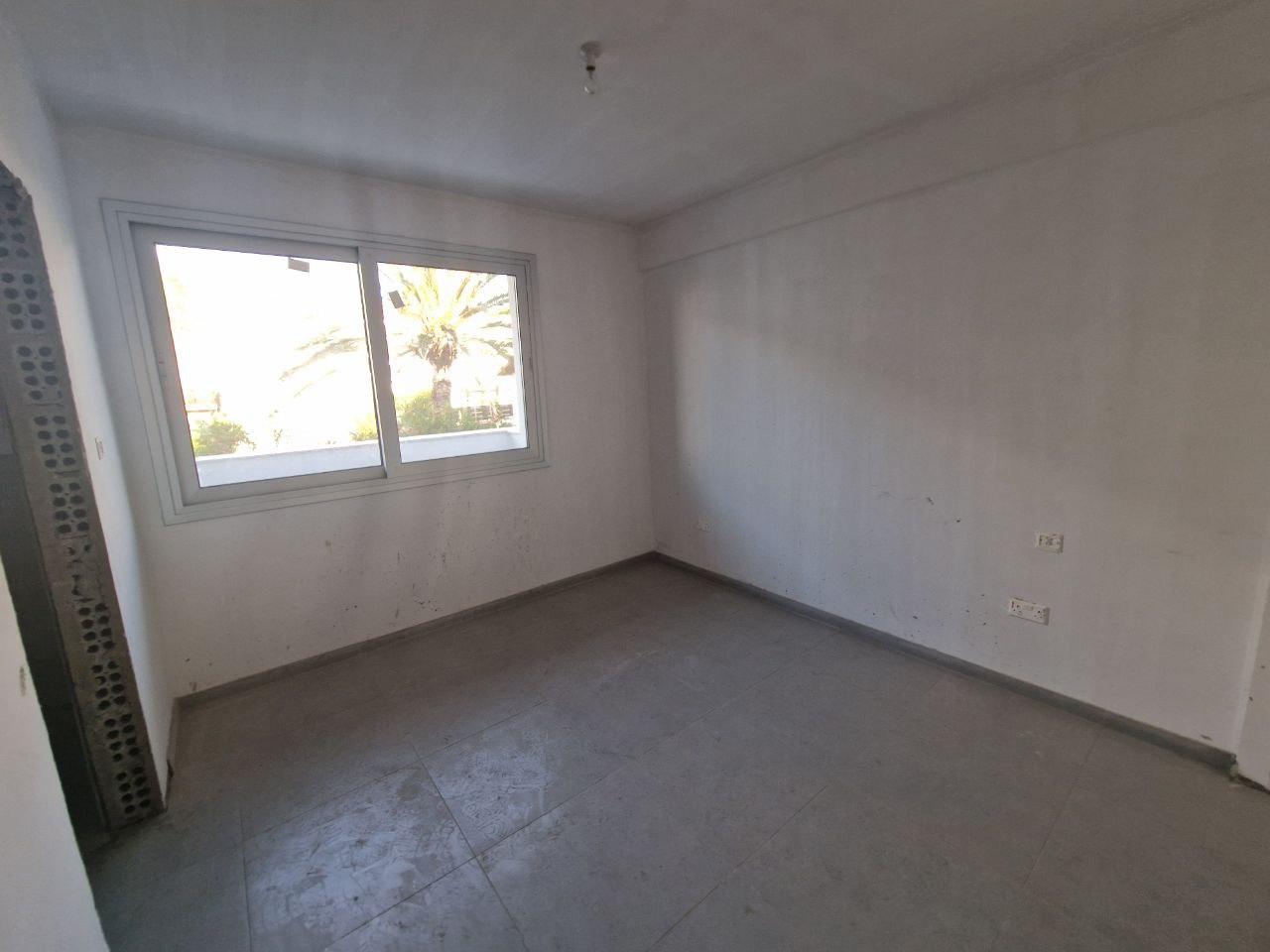 New 2-bedroom flat in Larnaca № 153920: https://dom.com.cy/en/catalog/sale/153920/ (dom.com.cy)