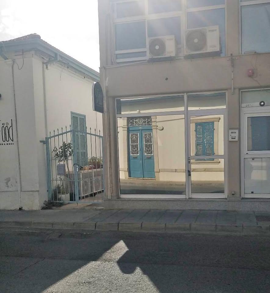 Shop for rent in Agiou Andreou street! 50m2: https://www.facebook.com/marketplace/item/1484285509649297 (www.facebook.com)