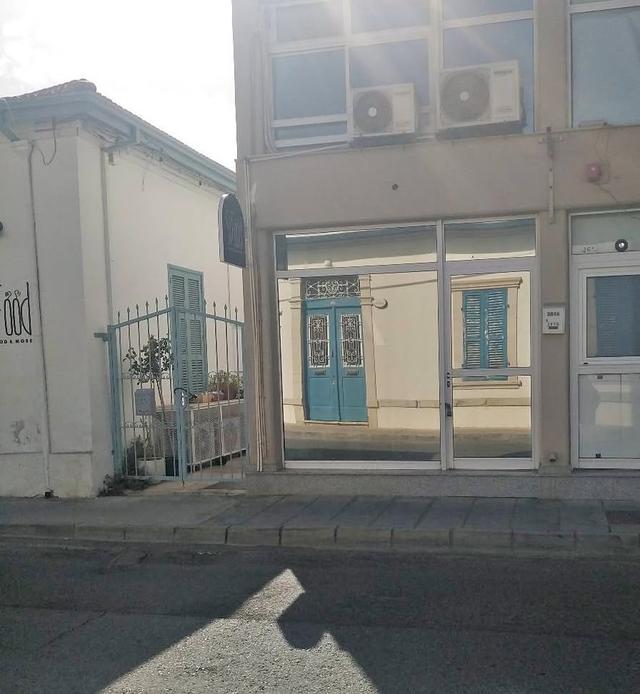 Shop for rent in Agiou Andreou street! 50m2: https://www.facebook.com/marketplace/item/1484285509649297 (www.facebook.com)
