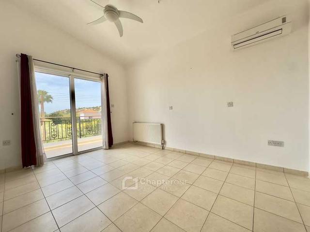 3-bedroom villa for sale: https://www.bazaraki.com/adv/5796311_3-bedroom-villa-for-sale (www.bazaraki.com)