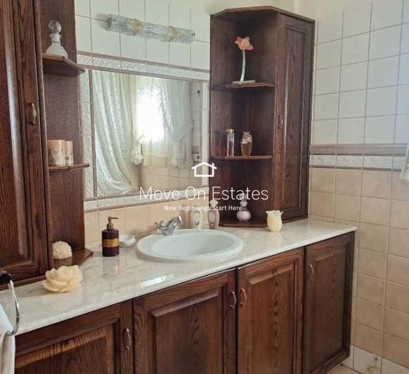 3-bedroom detached house to rent: https://www.bazaraki.com/adv/5786746_3-bedroom-detached-house-to-rent (www.bazaraki.com)