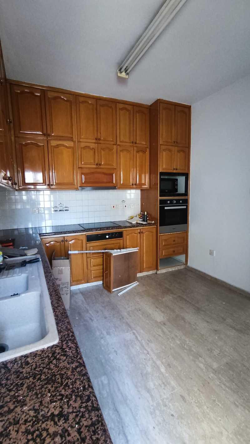 3-bedroom semi-detached to rent: https://www.bazaraki.com/adv/5796936_3-bedroom-semi-detached-to-rent (www.bazaraki.com)