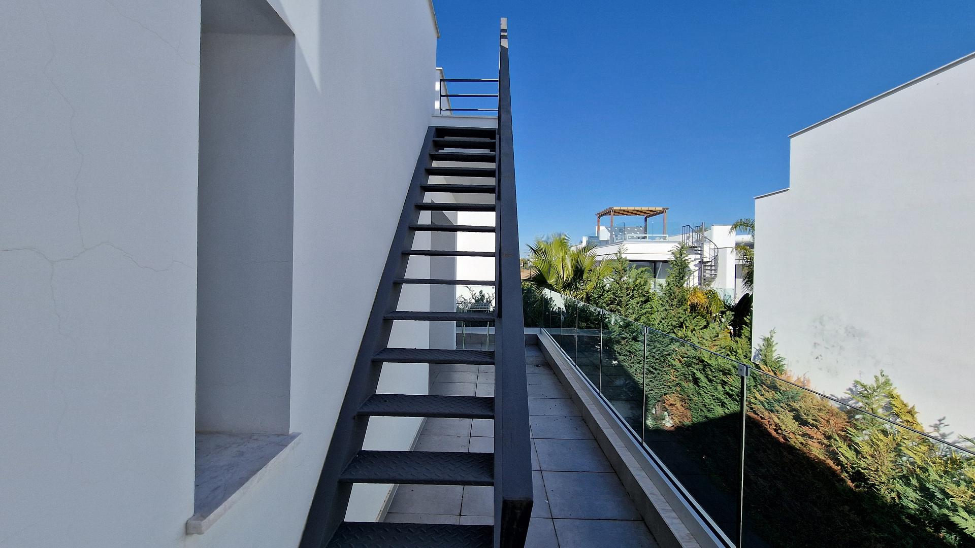 New 3-bedroom villa in Larnaca № 153329: https://dom.com.cy/en/catalog/sale/153329/ (dom.com.cy)