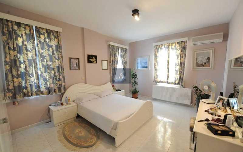 3-bedroom detached house for sale: https://www.bazaraki.com/adv/5791315_3-bedroom-detached-house-for-sale (www.bazaraki.com)