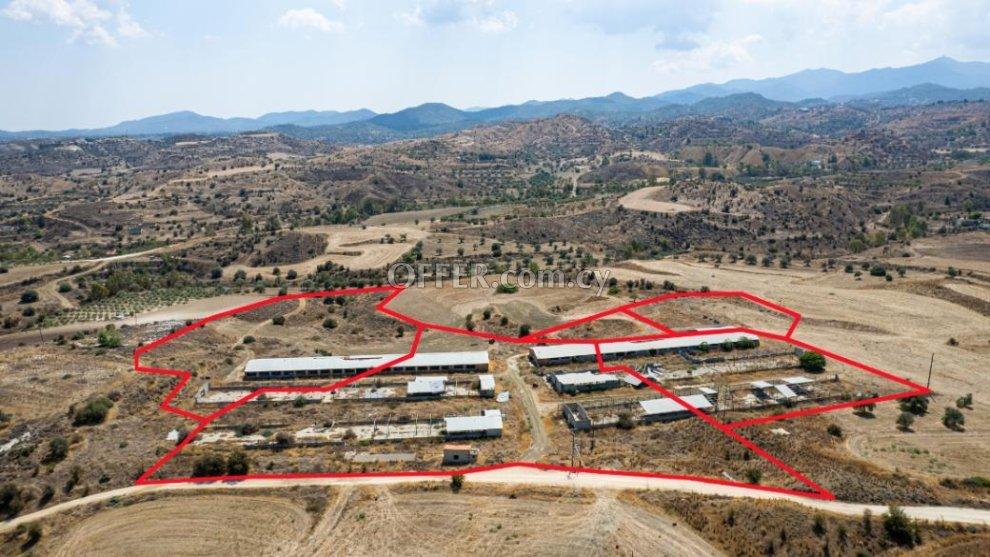 Agricultural fields and a farm in Analiontas Nicosia: https://www.offer.com.cy/en/agricultural-fields-and-a-farm-in-analiontas-nicosia/21-816653/ (www.offer.com.cy)