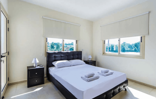 3-bedroom villa for sale: https://www.bazaraki.com/adv/5796616_3-bedroom-villa-for-sale (www.bazaraki.com)