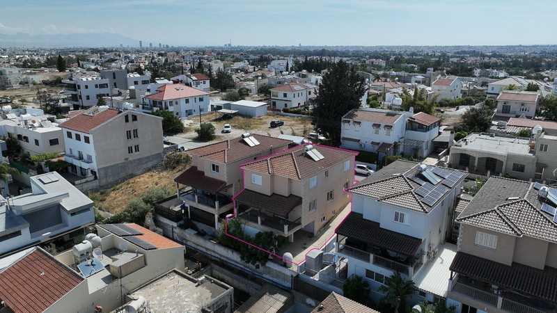 5-bedroom detached house for sale: https://www.bazaraki.com/adv/5799549_5-bedroom-detached-house-for-sale (www.bazaraki.com)
