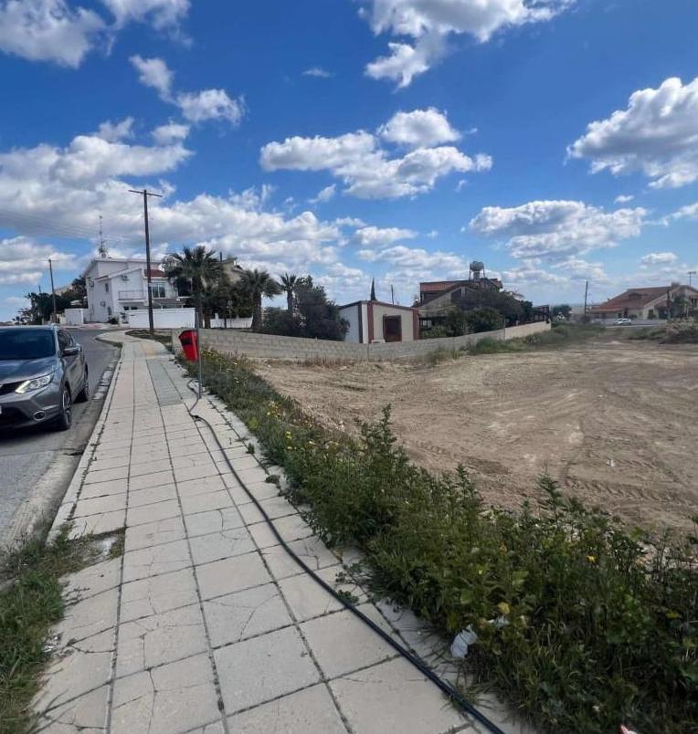 New 2-bedroom penthouse in Larnaca № 153147: https://dom.com.cy/en/catalog/sale/153147/ (dom.com.cy)
