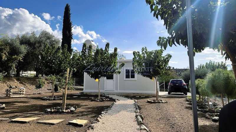 Agricultural land 576 m²: https://www.bazaraki.com/adv/5797553_agricultural-land-576-m2 (www.bazaraki.com)