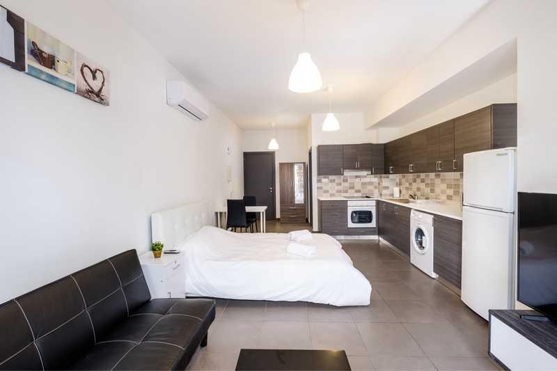 Studio apartment to rent: https://www.bazaraki.com/adv/5795196_studio-penthouse-to-rent (www.bazaraki.com)