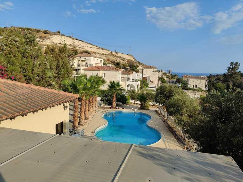 3-bedroom detached house for sale: https://www.bazaraki.com/adv/5799302_3-bedroom-detached-house-for-sale (www.bazaraki.com)