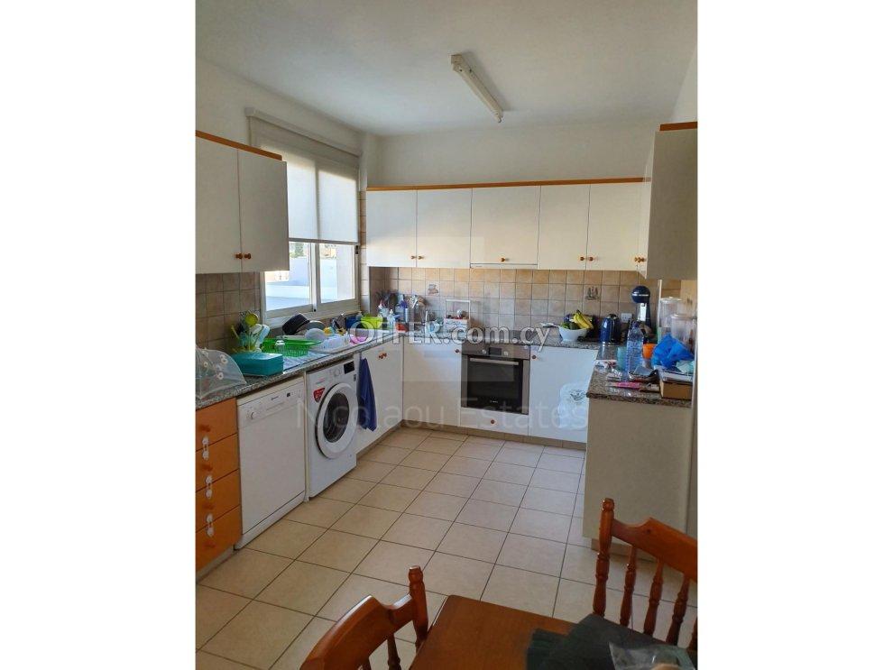 Large three bedroom penthouse for sale in Kapsalos area: https://www.offer.com.cy/en/large-three-bedroom-penthouse-for-sale-in-kapsalos-area/21-718664/ (www.offer.com.cy)