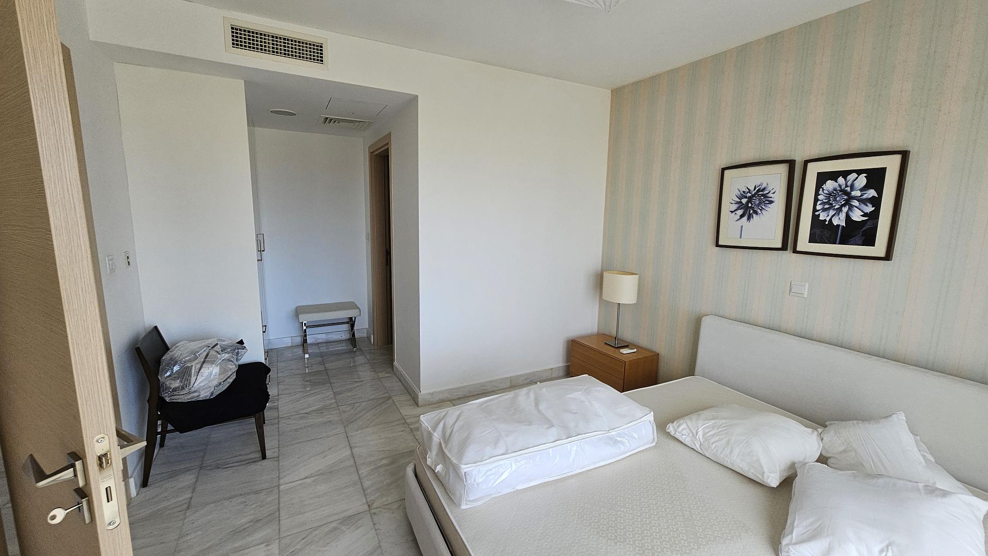 3-bedroom apartment in Paphos № 154000: https://dom.com.cy/en/catalog/sale/154000/ (dom.com.cy)