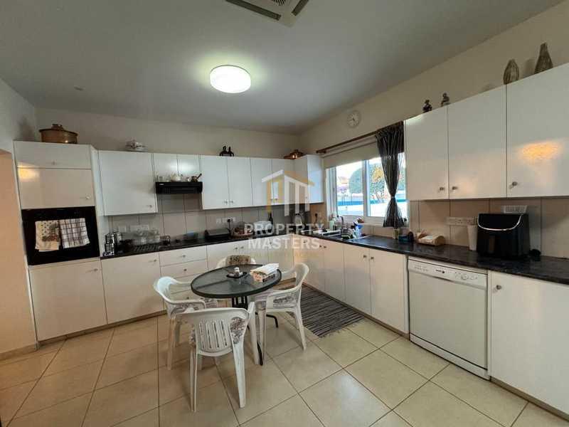 3-bedroom detached house for sale: https://www.bazaraki.com/adv/5790652_3-bedroom-detached-house-for-sale (www.bazaraki.com)