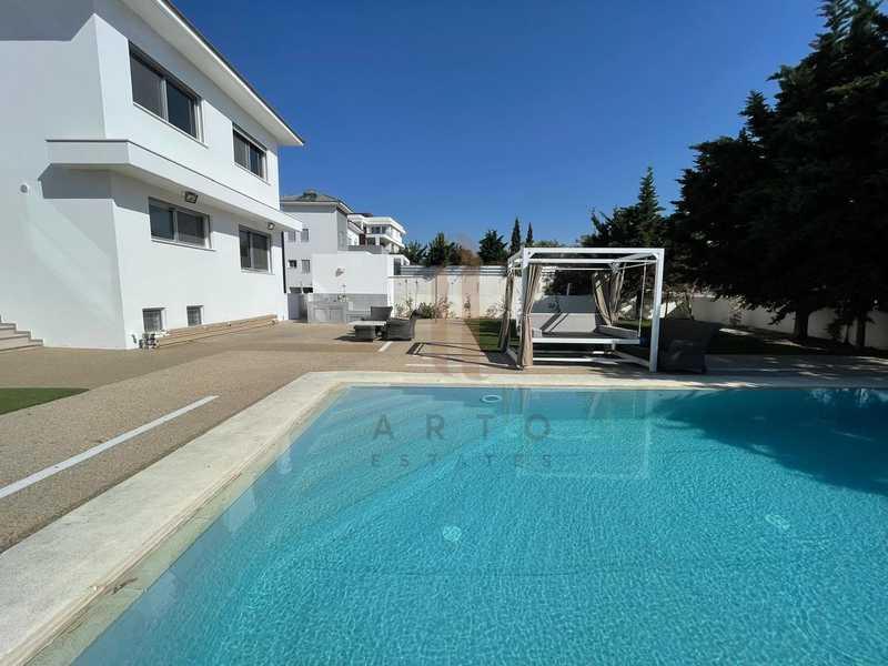 5-bedroom villa to rent: https://www.bazaraki.com/adv/5797382_5-bedroom-villa-to-rent (www.bazaraki.com)