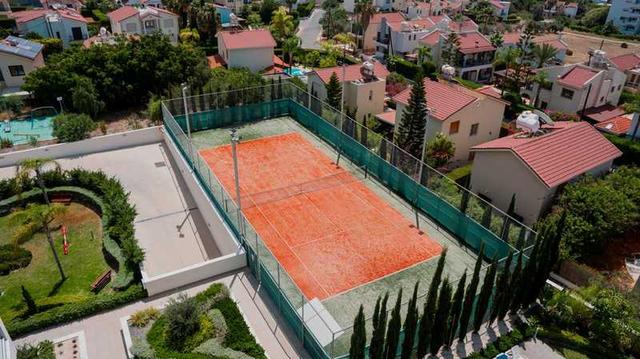 2-bedroom apartment to rent: https://www.bazaraki.com/adv/5787122_2-bedroom-apartment-to-rent (www.bazaraki.com)