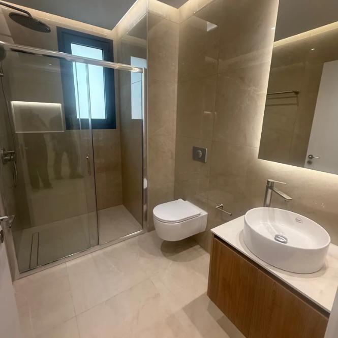 3-bedroom penthouse in Limassol №152796: https://dom.com.cy/en/catalog/rent/152796/ (dom.com.cy)