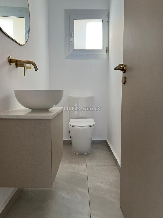 Apartment (Penthouse) in Neapoli, Limassol for Sale: https://www.offer.com.cy/en/apartment-penthouse-in-neapoli-limassol-for-sale/21-788261/ (www.offer.com.cy)