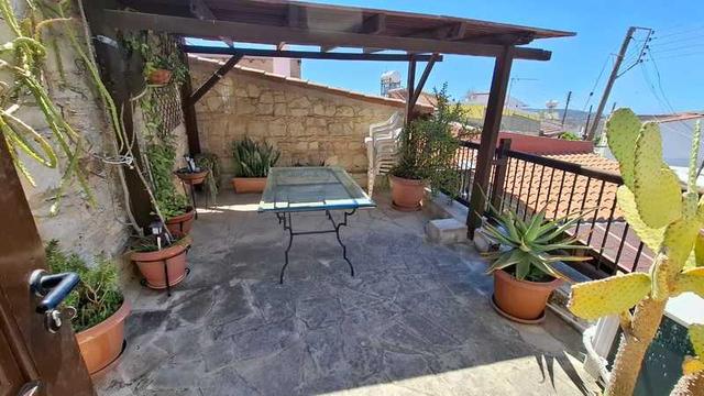 1-bedroom apartment to rent: https://www.bazaraki.com/adv/5792529_1-bedroom-apartment-to-rent (www.bazaraki.com)