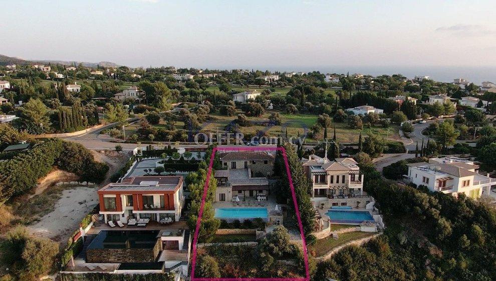 Five-bedroom Villa, Aphrodite Hills Resort, Paphos: https://www.offer.com.cy/en/five-bedroom-villa-aphrodite-hills-resort-paphos/21-781905/ (www.offer.com.cy)