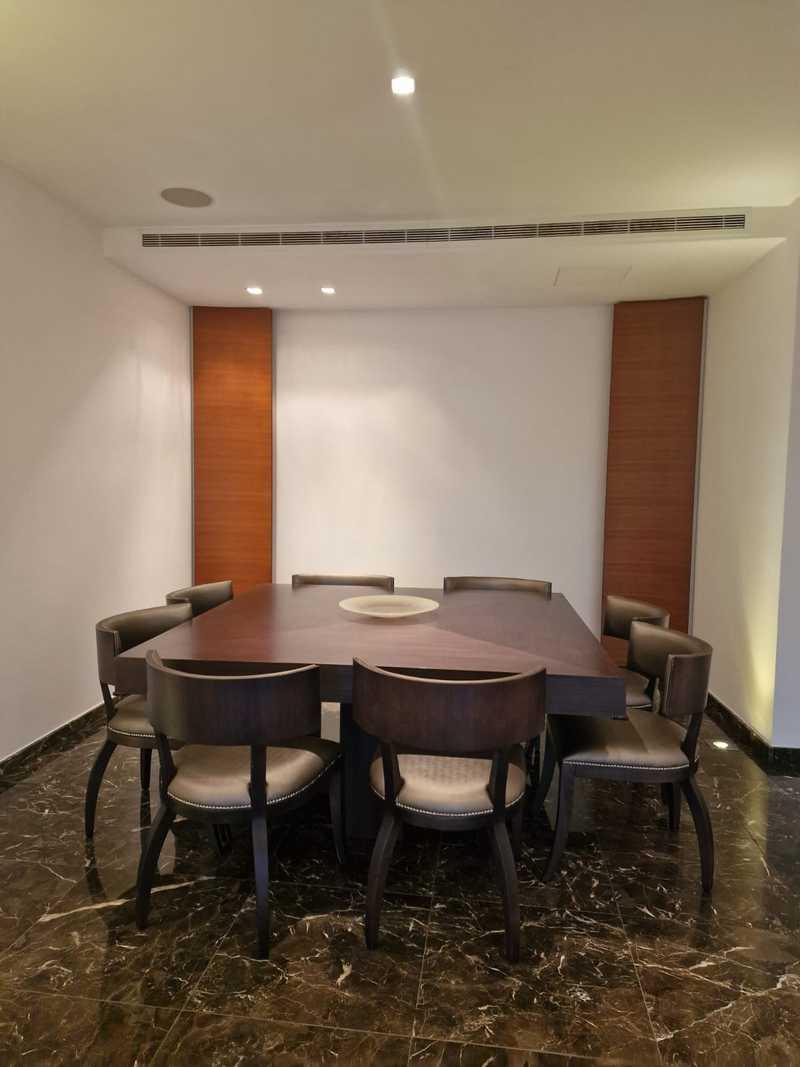 3-bedroom penthouse to rent: https://www.bazaraki.com/adv/5797354_3-bedroom-penthouse-to-rent (www.bazaraki.com)