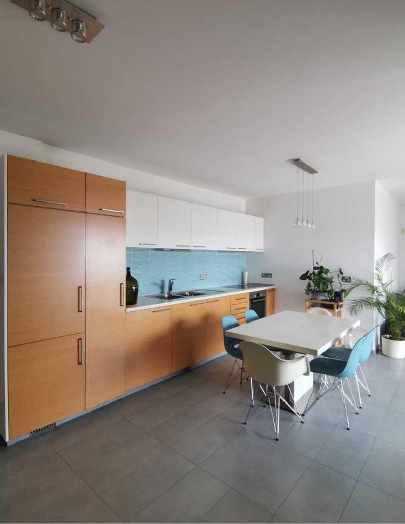 2-bedroom apartment to rent: https://www.bazaraki.com/adv/5794390_2-bedroom-apartment-to-rent (www.bazaraki.com)