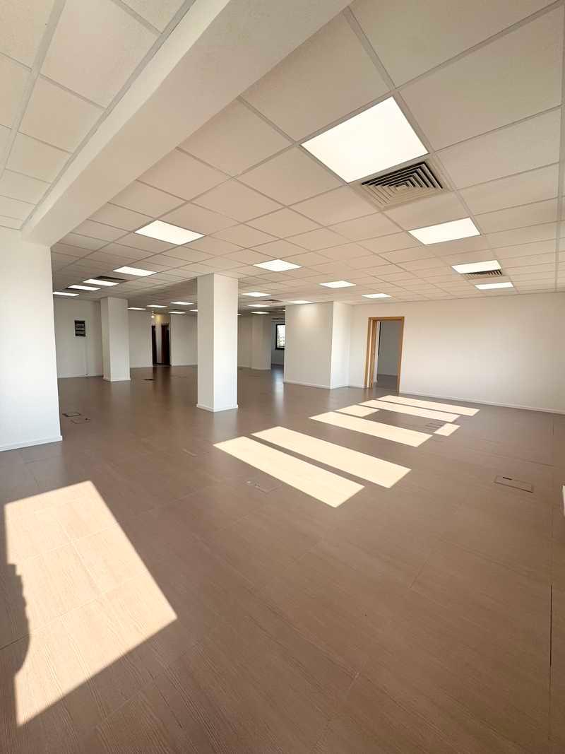 A whole floor office on athalassas avenue: https://www.bazaraki.com/adv/5797889_a-whole-floor-office-on-athalassas-avenue (www.bazaraki.com)