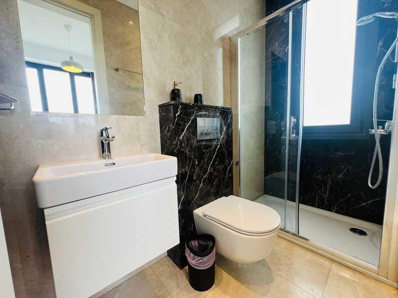 3-bedroom apartment to rent: https://www.bazaraki.com/adv/5796941_3-bedroom-apartment-to-rent (www.bazaraki.com)