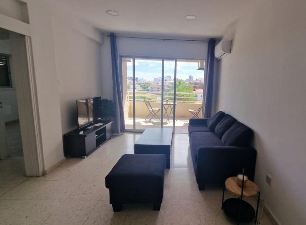 2-bedroom flat in Larnaca №152944: https://dom.com.cy/en/catalog/rent/152944/ (dom.com.cy)