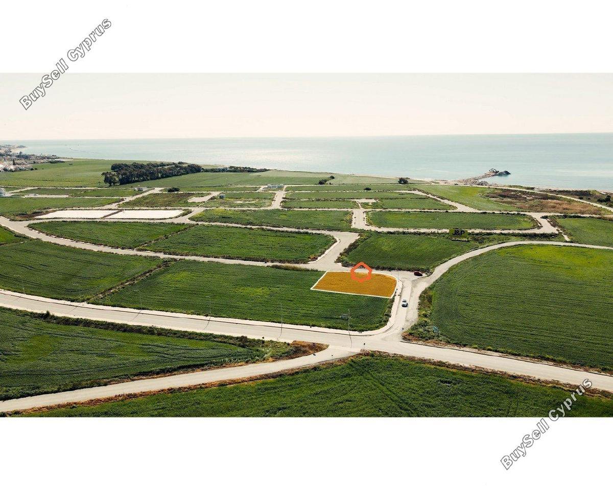 755 SQM Plot for sale in Kiti, Larnaca: https://www.buysellcyprus.com/property-for-sale/larnaca/kiti/plot-for-sale-kiti-larnaca-1793999.html (www.buysellcyprus.com)