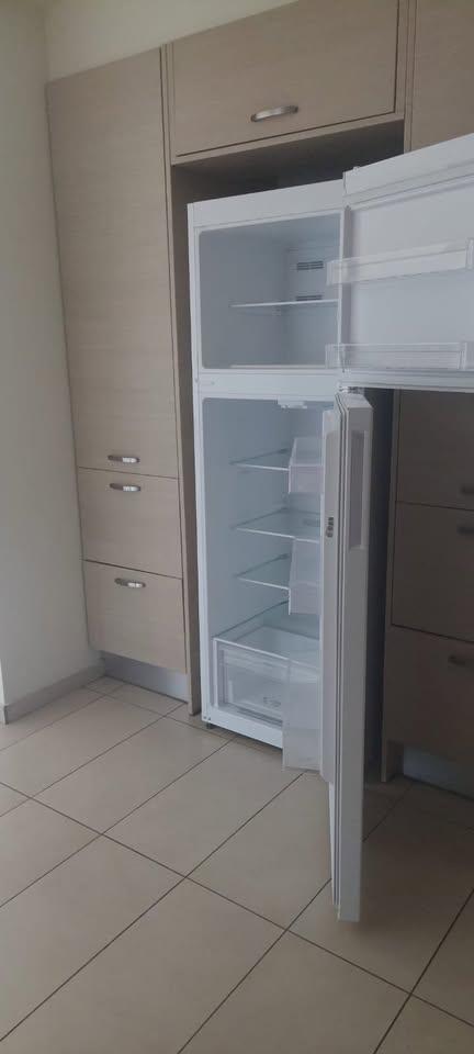 3 Beds 1 Bath Apartment/condo: https://www.facebook.com/marketplace/item/1193185722031928 (www.facebook.com)