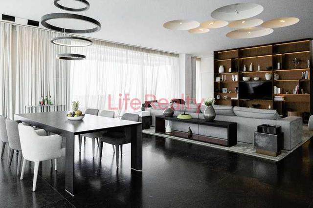 4-bedroom penthouse for sale: https://www.bazaraki.com/adv/5778708_4-bedroom-penthouse-for-sale (www.bazaraki.com)