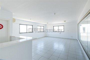 Office and shop in Voroklini, Larnaca: https://www.offer.com.cy/en/office-and-shop-in-voroklini-larnaca/21-718786/ (www.offer.com.cy)