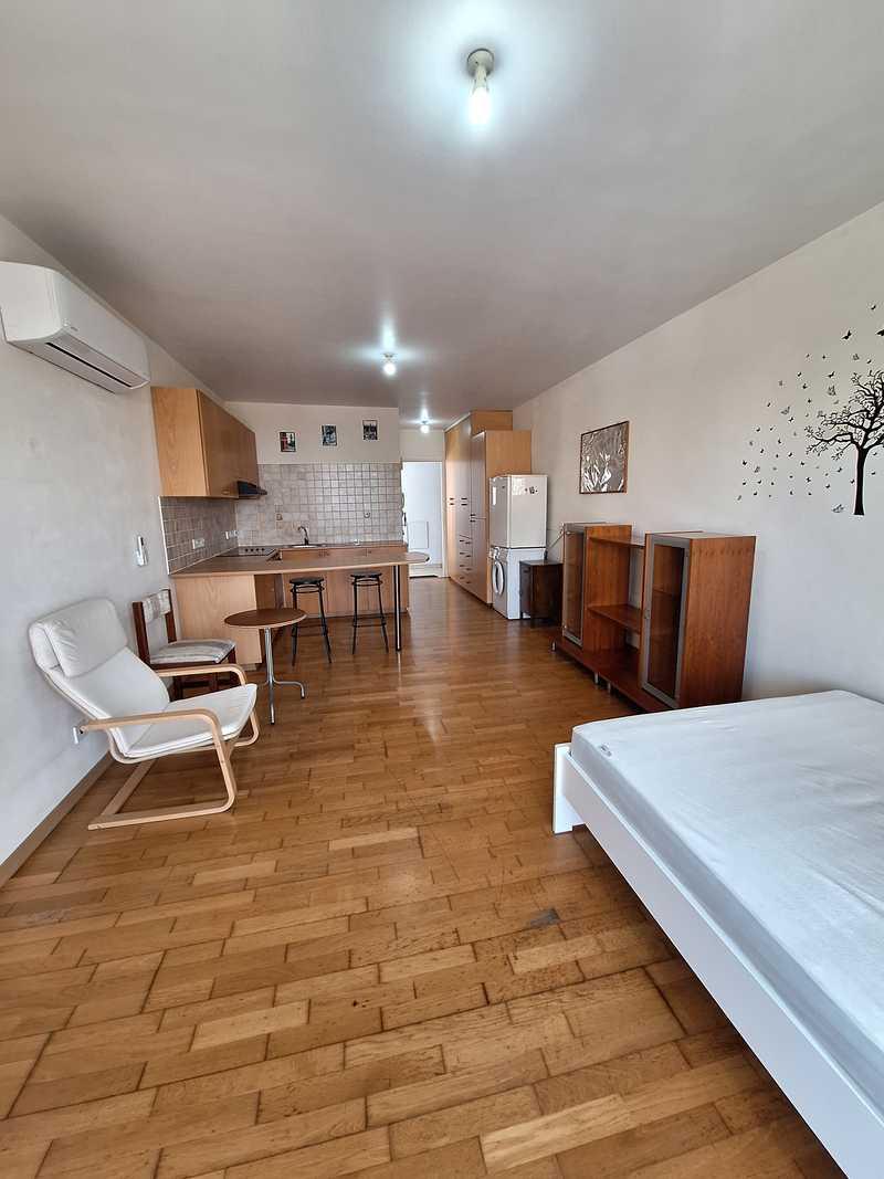 Studio apartment to rent: https://www.bazaraki.com/adv/5793412_studio-apartment-to-rent (www.bazaraki.com)