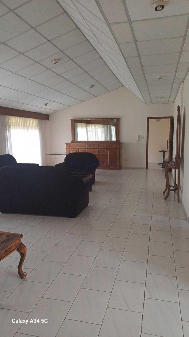 4-bedroom apartment to rent: https://www.bazaraki.com/adv/5787602_4-bedroom-apartment-to-rent (www.bazaraki.com)