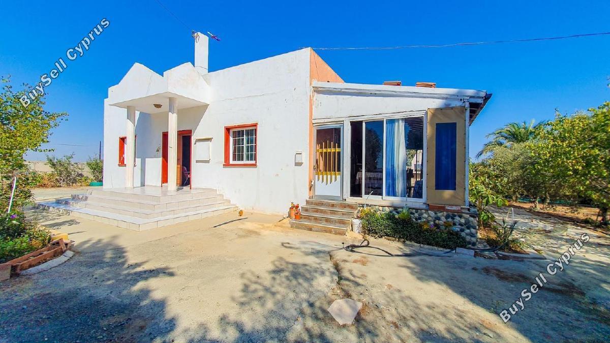 5 Bedroom Bungalow for sale in Pervolia, Larnaca: https://www.buysellcyprus.com/property-for-sale/larnaca/pervolia/5-bed-bungalow-for-sale-pervolia-larnaca-1795531.html (www.buysellcyprus.com)
