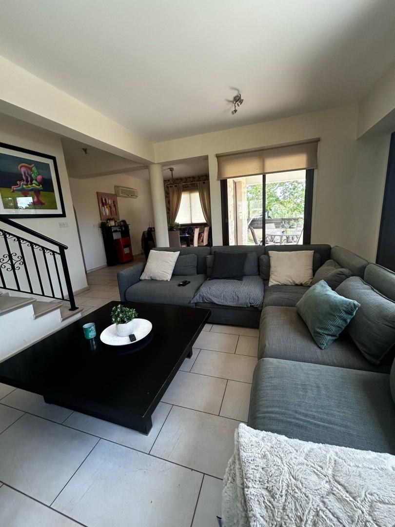 4 Bedroom Detached House For Sale: https://www.zyprus.com/property/39369/4-bedrooms-house-detached-house-in-chloraka-paphos (www.zyprus.com)