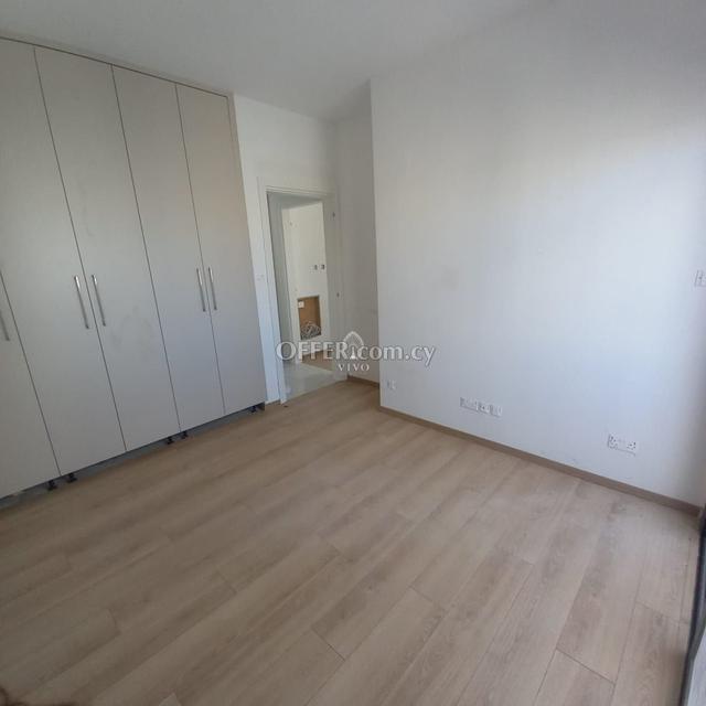 MODERN FULLY FURNISHED 3 BEDROOM APARTMENT WITH ROOF GARDEN IN MESA GEITONIA: https://www.offer.com.cy/en/modern-fully-furnished-3-bedroom-apartment-with-roof-garden-in-mesa-geitonia/21-816459/ (www.offer.com.cy)