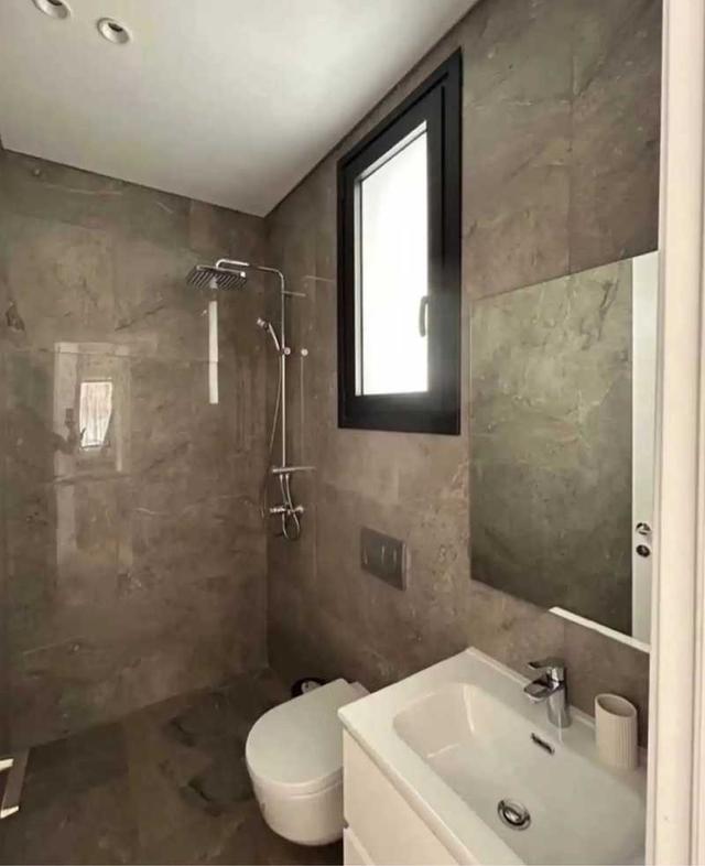 3-bedroom apartment to rent: https://www.bazaraki.com/adv/5798164_3-bedroom-apartment-to-rent (www.bazaraki.com)
