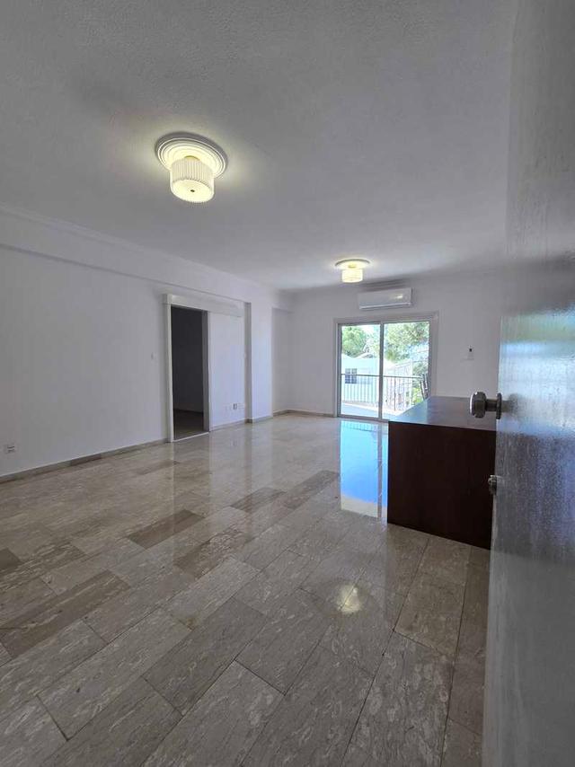 3-bedroom apartment to rent: https://www.bazaraki.com/adv/5791515_3-bedroom-apartment-to-rent (www.bazaraki.com)