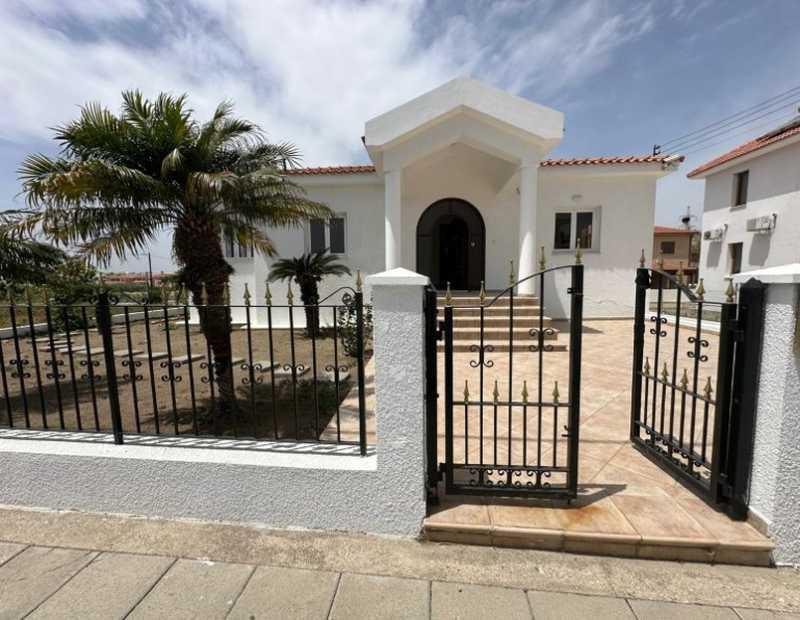 3-bedroom detached house to rent: https://www.bazaraki.com/adv/5795269_3-bedroom-detached-house-to-rent (www.bazaraki.com)