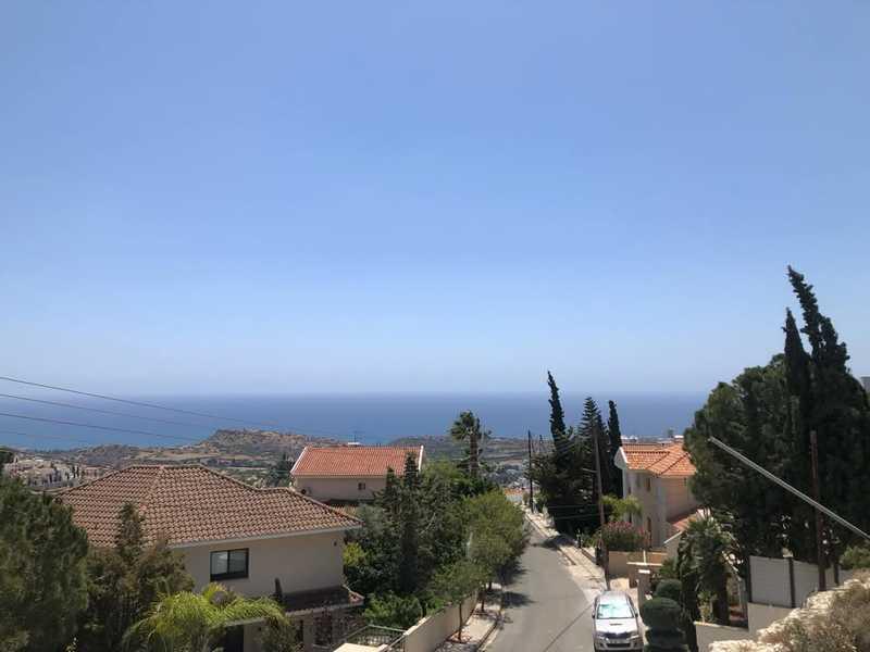 Residential land 1000 m²: https://www.bazaraki.com/adv/5791477_residential-land-1000-m2 (www.bazaraki.com)