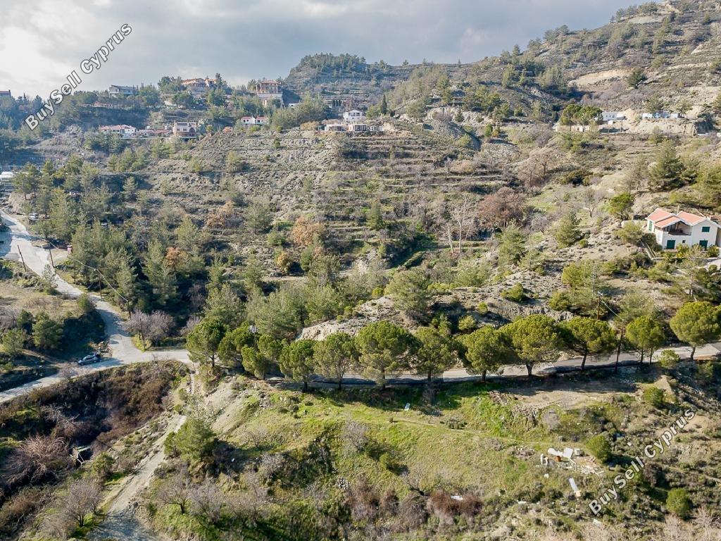 1,115 SQM Land for sale in Agridia, Limassol: https://www.buysellcyprus.com/property-for-sale/limassol/agridia/land-for-sale-agridia-limassol-1795322.html (www.buysellcyprus.com)