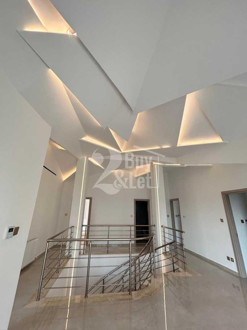 5-bedroom villa for sale: https://www.bazaraki.com/adv/5791125_5-bedroom-villa-for-sale (www.bazaraki.com)