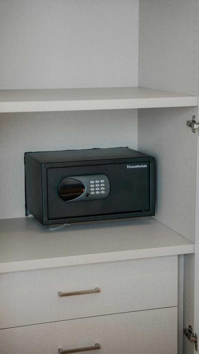 2-bedroom apartment to rent: https://www.bazaraki.com/adv/5787122_2-bedroom-apartment-to-rent (www.bazaraki.com)