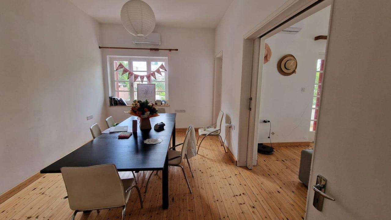 3-bedroom house in Larnaca №153302: https://dom.com.cy/en/catalog/rent/153302/ (dom.com.cy)