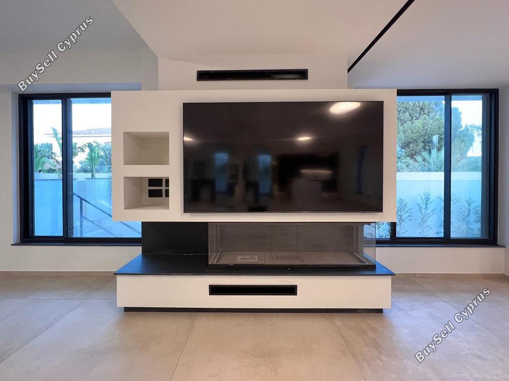7 Bedroom Detached house for sale in Latsia, Nicosia: https://www.buysellcyprus.com/property-for-sale/nicosia/latsia/7-bed-detached-house-for-sale-latsia-nicosia-1801032.html (www.buysellcyprus.com)