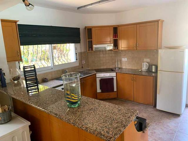3-bedroom detached house to rent: https://www.bazaraki.com/adv/5796968_3-bedroom-detached-house-to-rent (www.bazaraki.com)