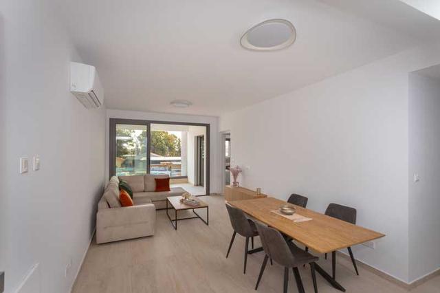 2-bedroom apartment to rent: https://www.bazaraki.com/adv/5788865_2-bedroom-apartment-to-rent (www.bazaraki.com)