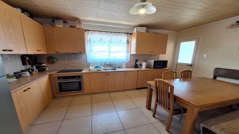 3-bedroom apartment for sale: https://www.bazaraki.com/adv/5797179_3-bedroom-apartment-for-sale (www.bazaraki.com)
